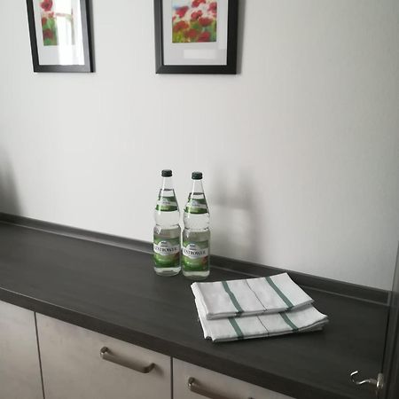 Apartment In Ruhiger Wohnlage Sie Sind In 3 Minuten Am Trebbower See Oder In 30 Minuten An Der Ostsee Klein Trebbow ภายนอก รูปภาพ